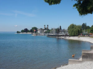 Strand und Yachthafen in Friedrichshafen