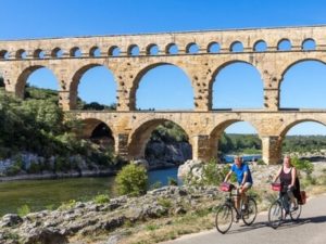 geführte Radreisen, vorbei am Aquaedukt Pont Du Gard in der Provence