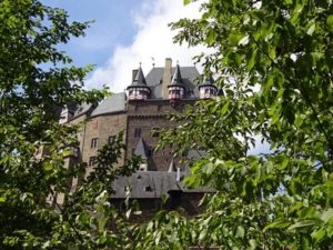 Burg Eltz in der Nähe von Moselkern