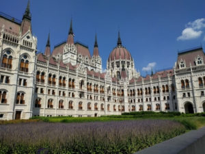 Ungarisches Parlament in Budapest